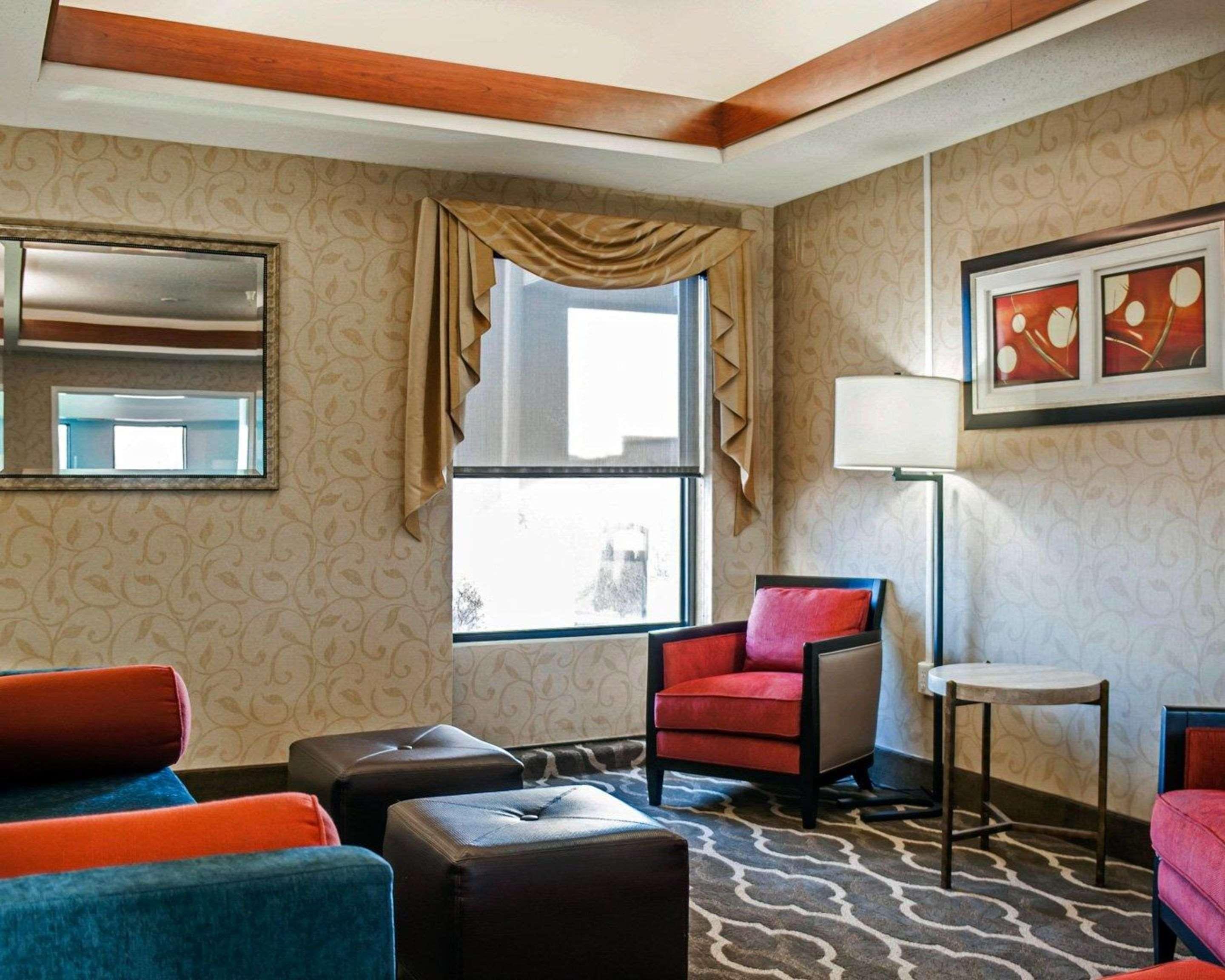 Quality Inn & Suites Near St Louis And I-255 Cahokia Exterior foto