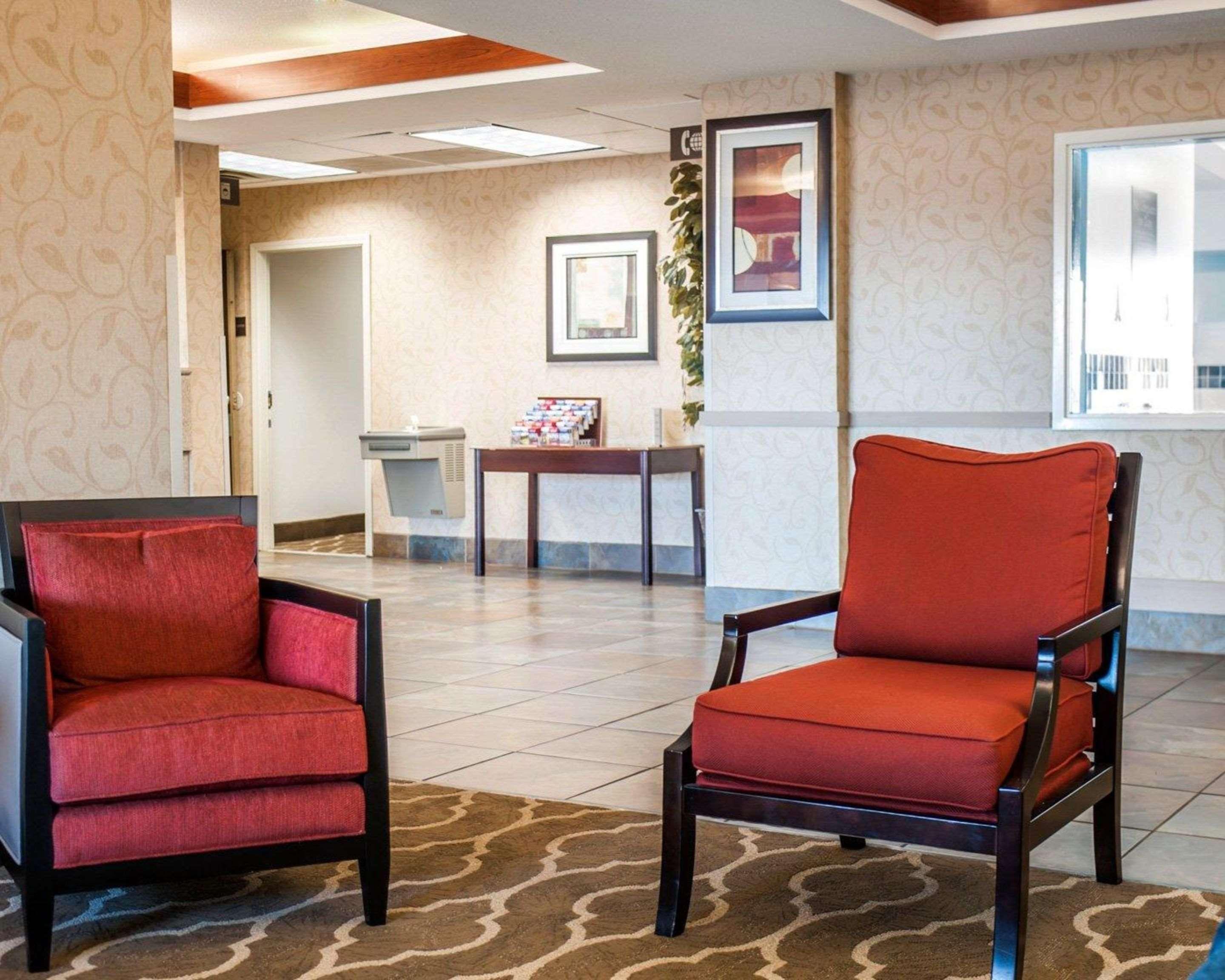 Quality Inn & Suites Near St Louis And I-255 Cahokia Exterior foto