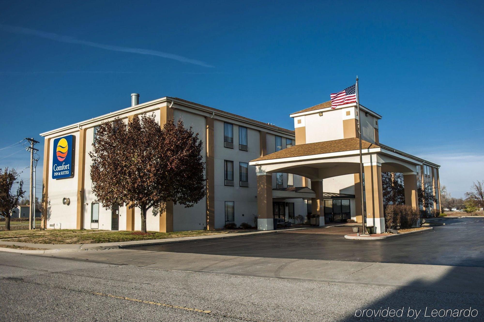 Quality Inn & Suites Near St Louis And I-255 Cahokia Exterior foto