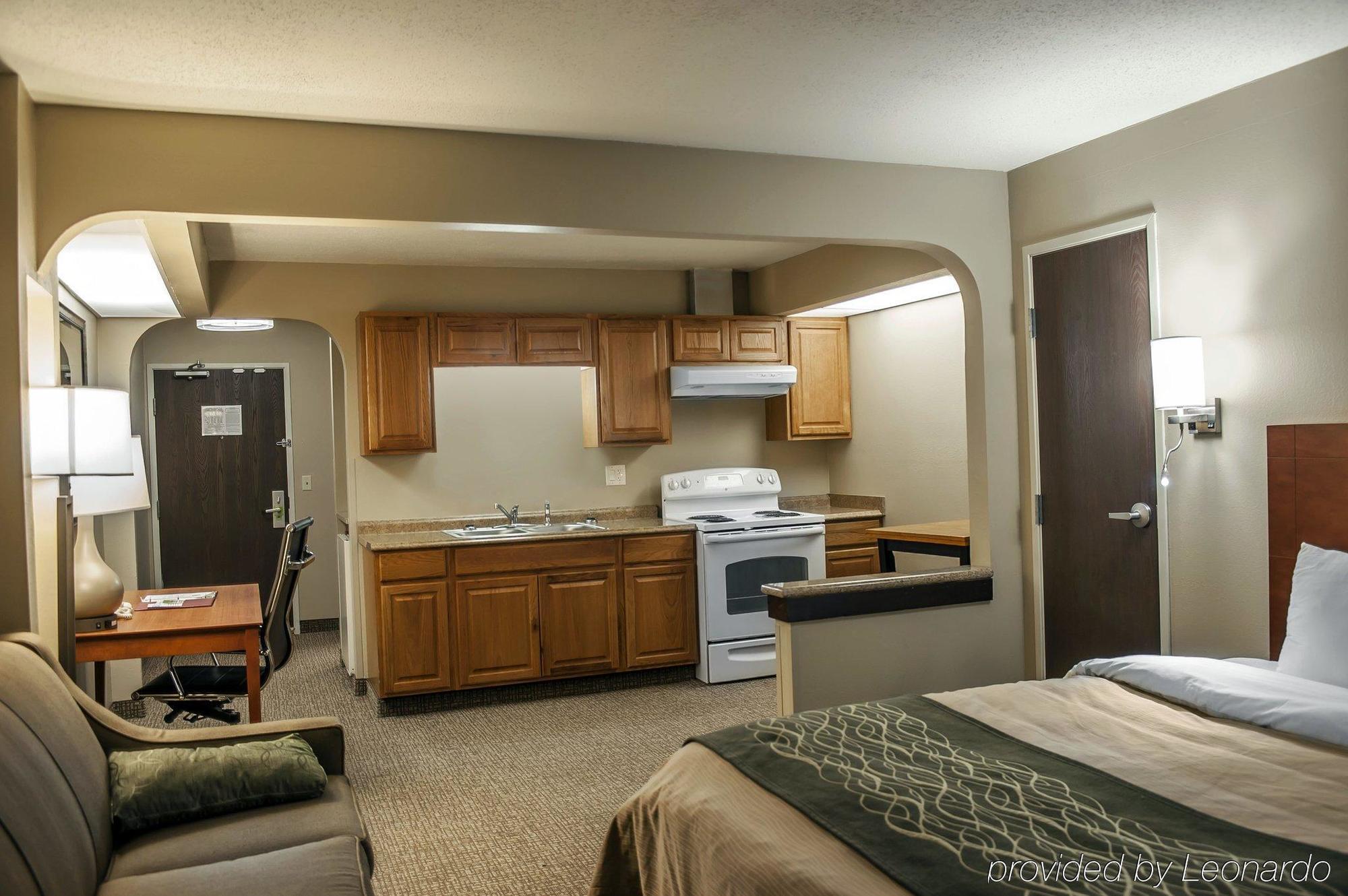Quality Inn & Suites Near St Louis And I-255 Cahokia Exterior foto